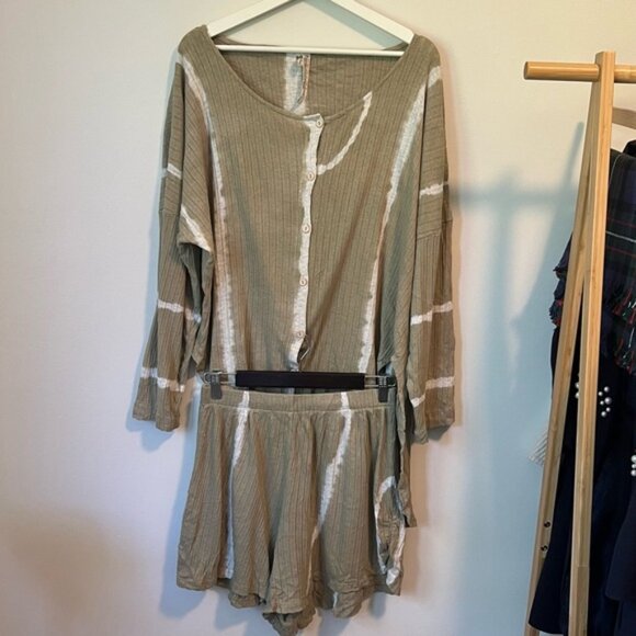 Free People Tie Dye 2 Piece Set - Picture 12 of 12